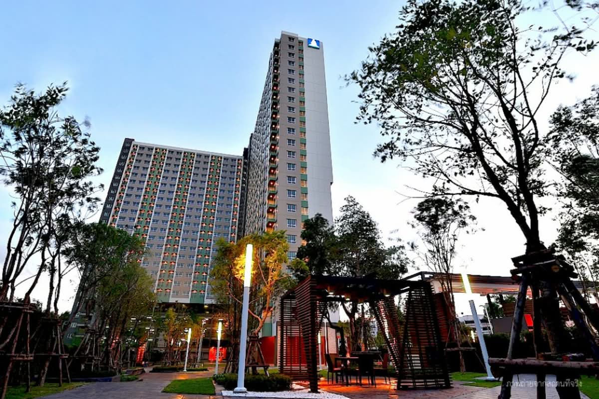 Exterior or project image for Lumpini Park Rama 9-Ratchada in Bangkok