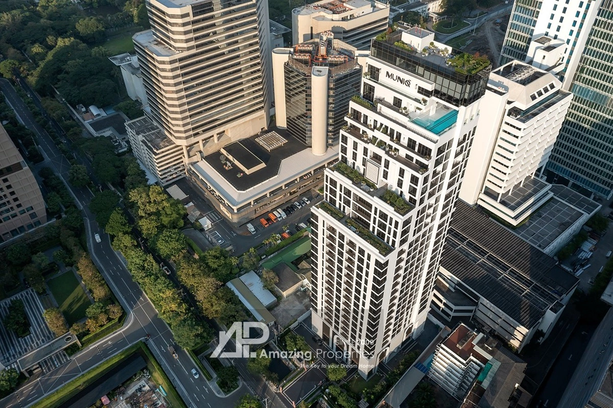 Exterior or project image for Muniq Langsuan in Bangkok