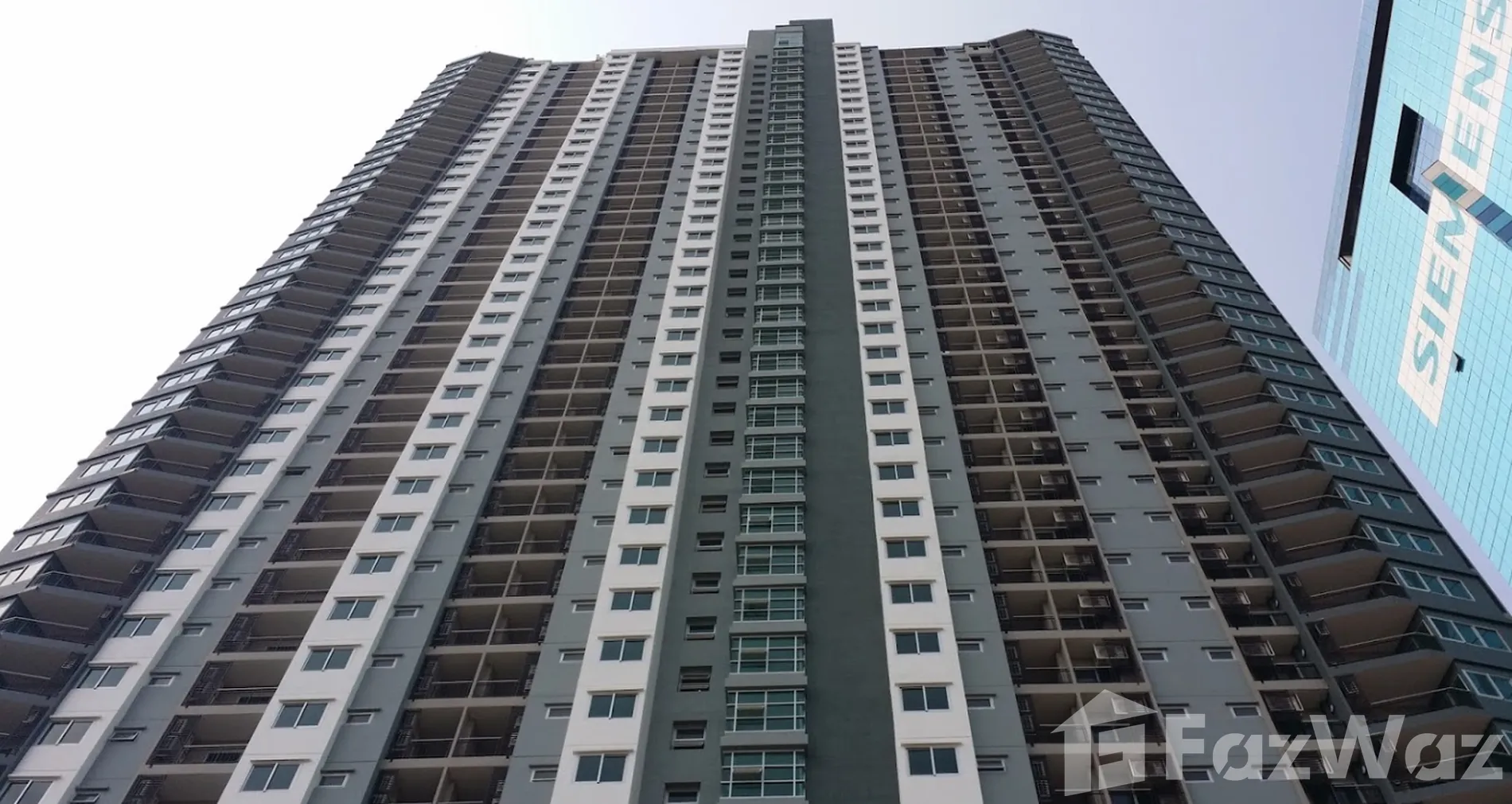 Exterior or project image for Supalai Park Ekkamai-Thonglor in Bangkok