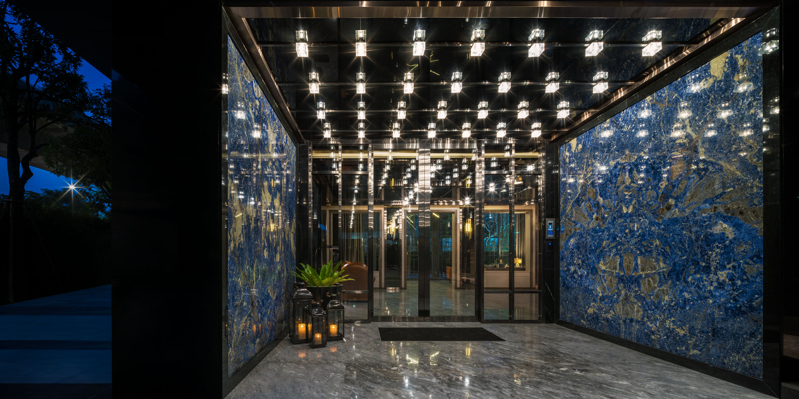 Exterior or project image for The Monument Sanampao in Bangkok