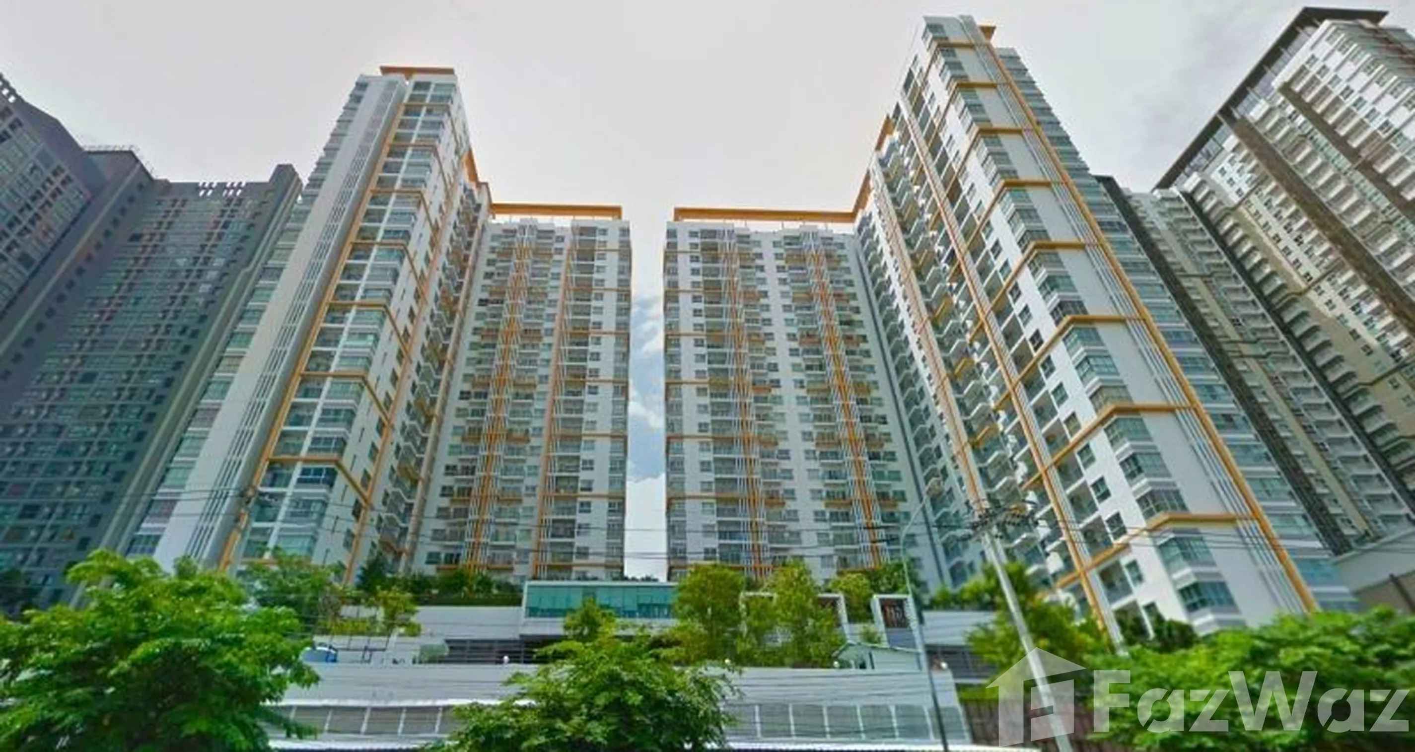 Exterior or project image for The Parkland Taksin-Thapra in Bangkok